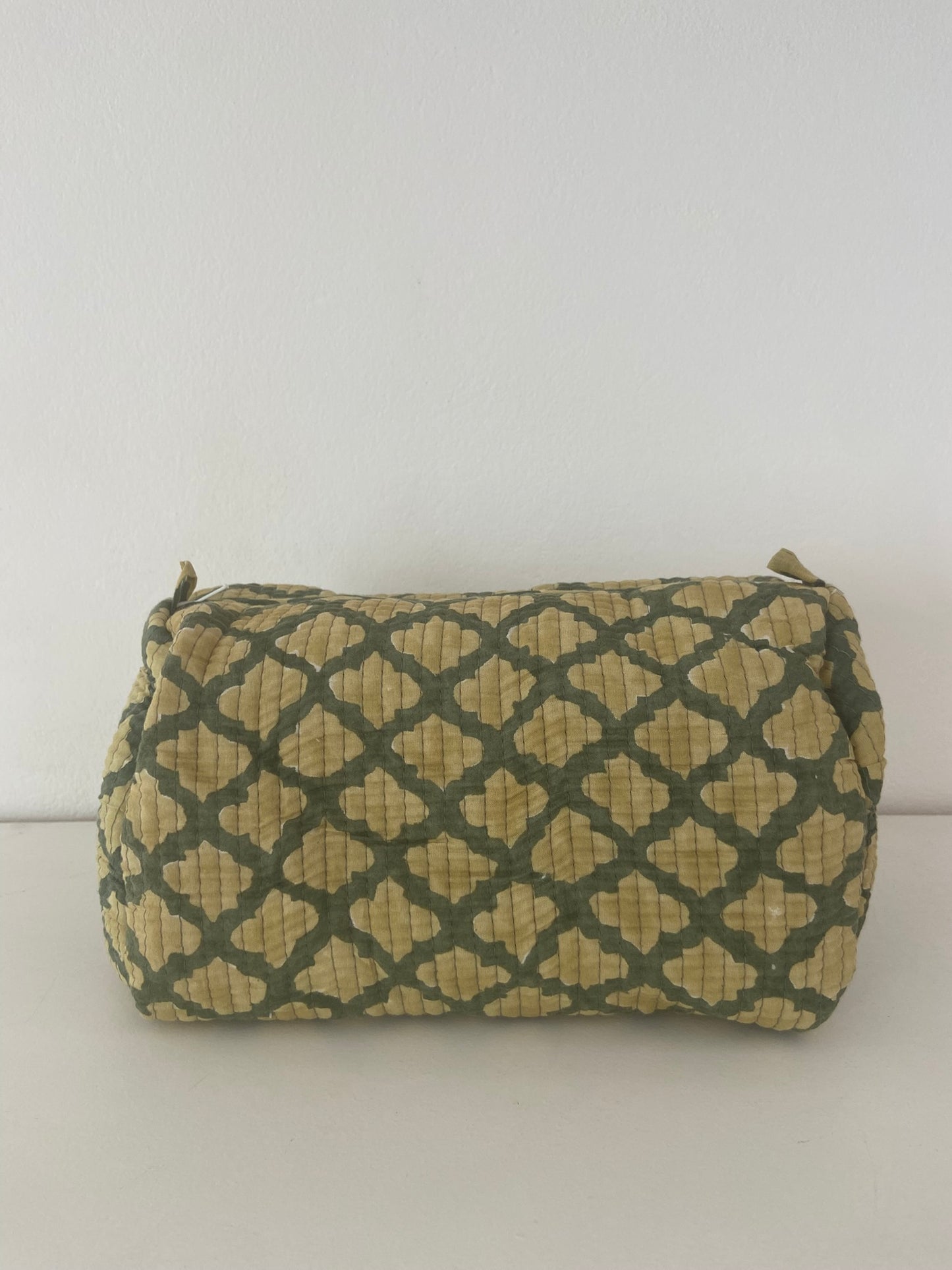 Necessaire