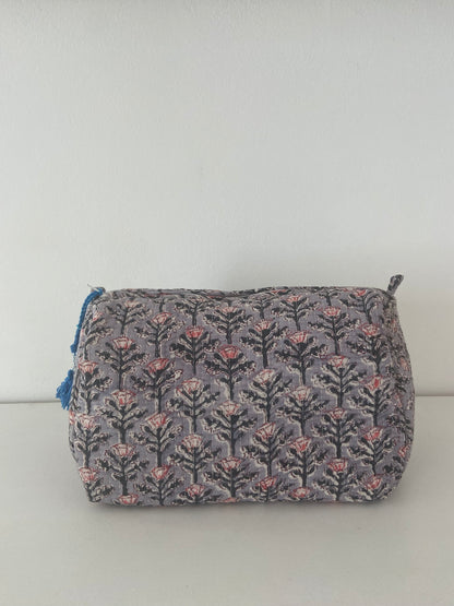 Necessaire