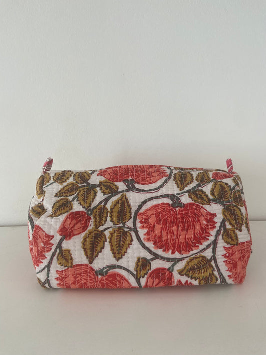 Necessaire