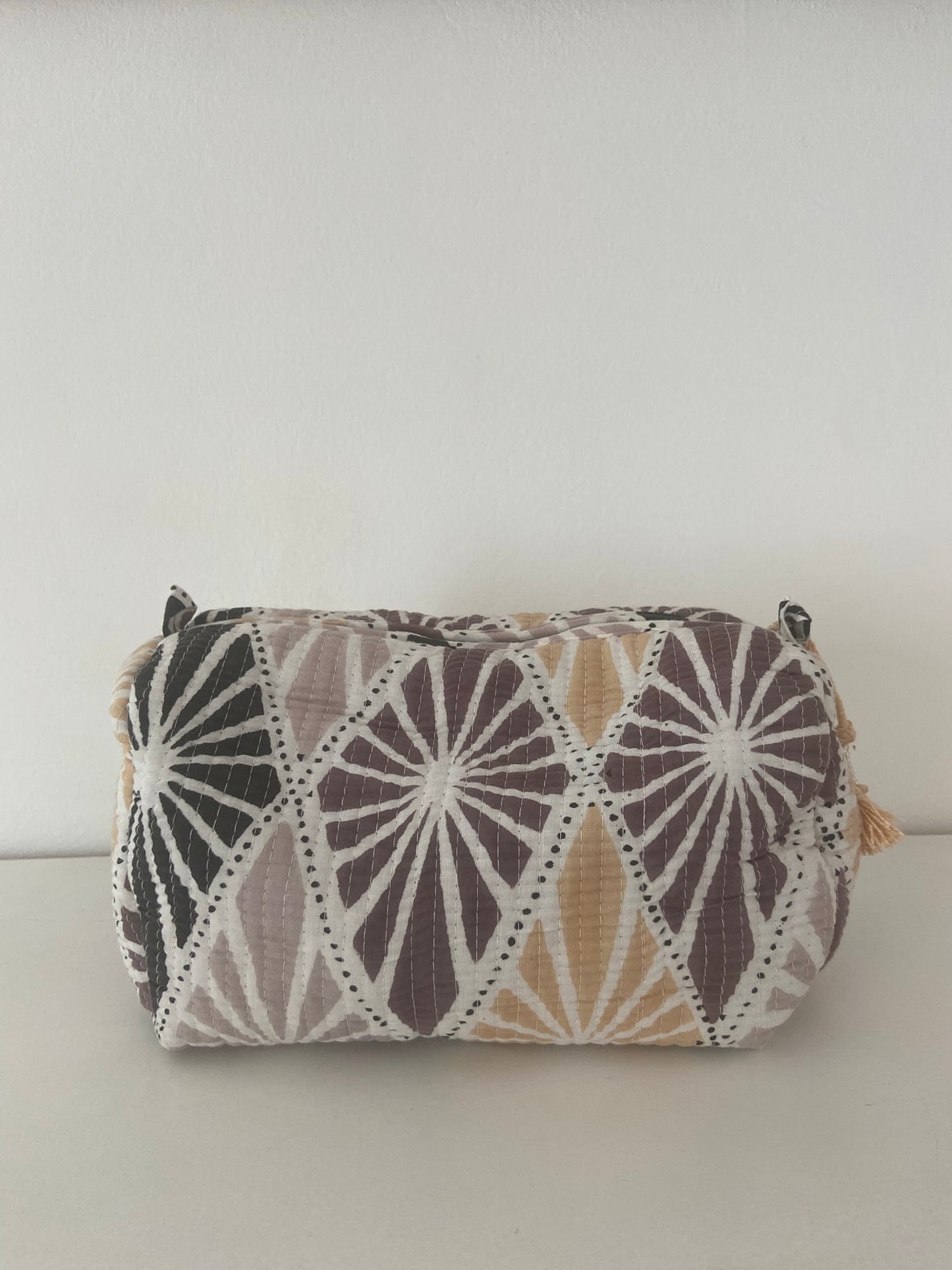 Necessaire