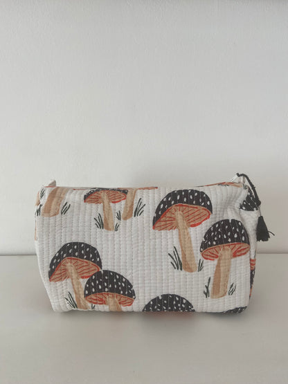 Necessaire