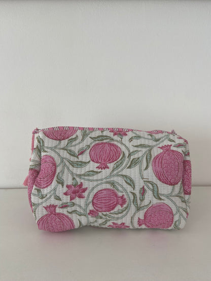 Necessaire