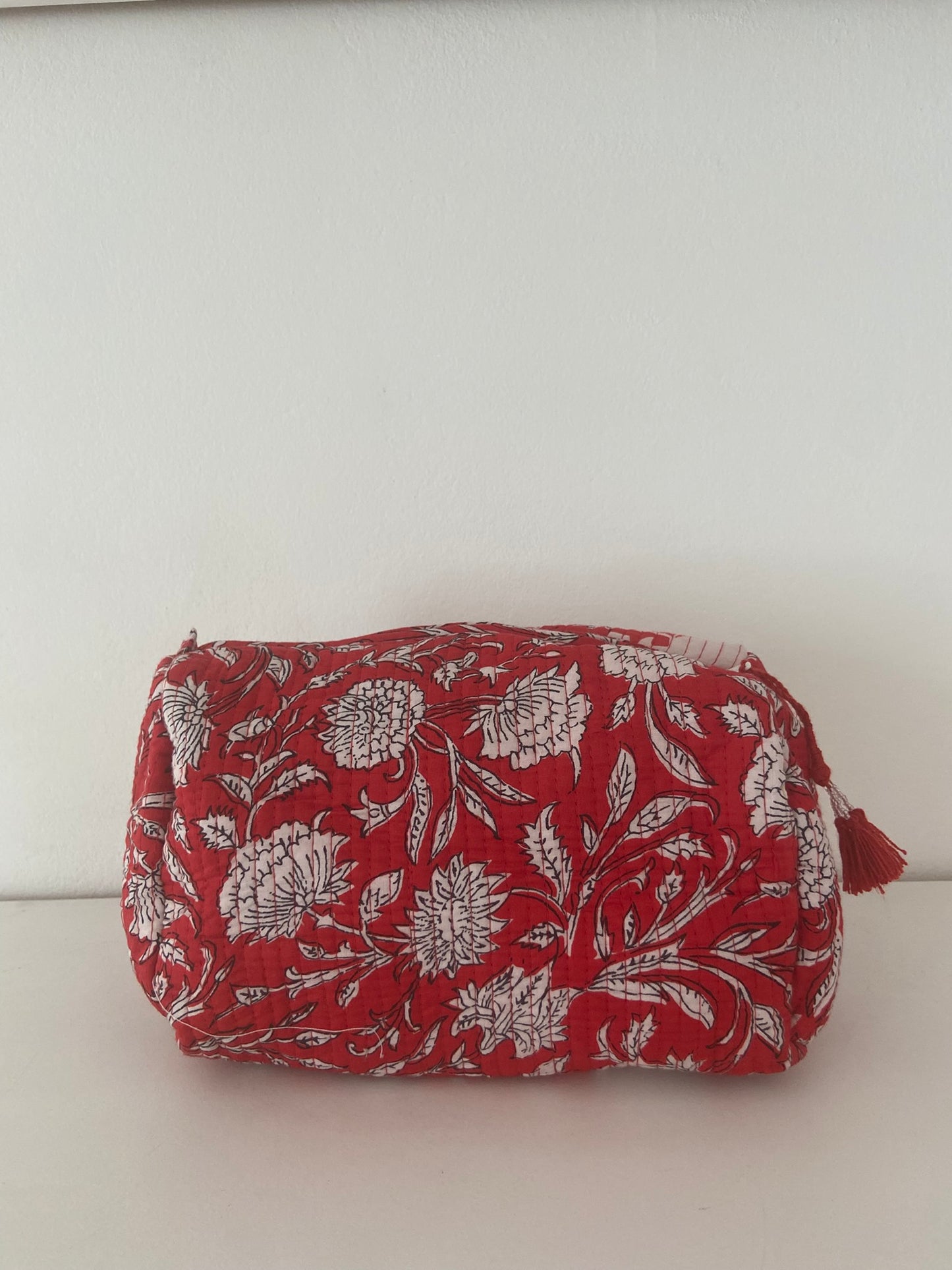 Necessaire
