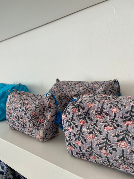 Necessaire
