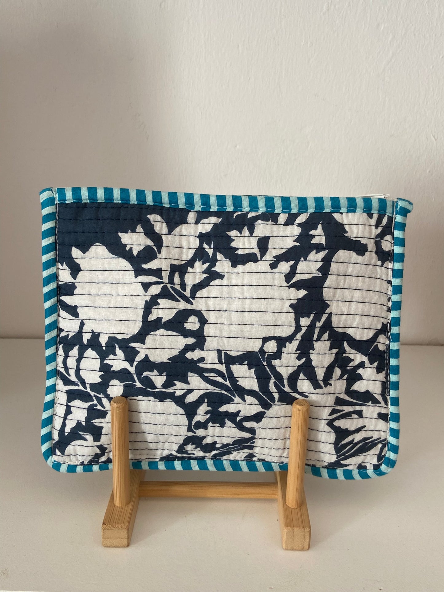 Necessaire Pouch
