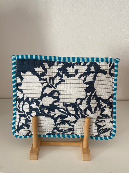 Necessaire Pouch